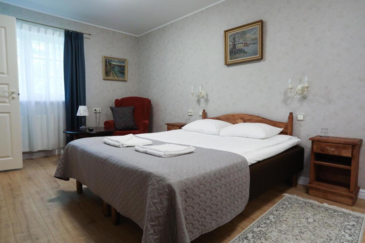 Saka Manor Hotel ภายนอก รูปภาพ