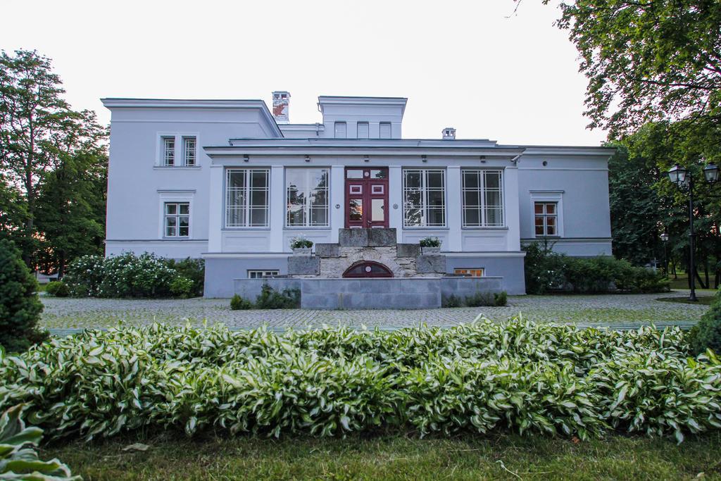 Saka Manor Hotel ภายนอก รูปภาพ